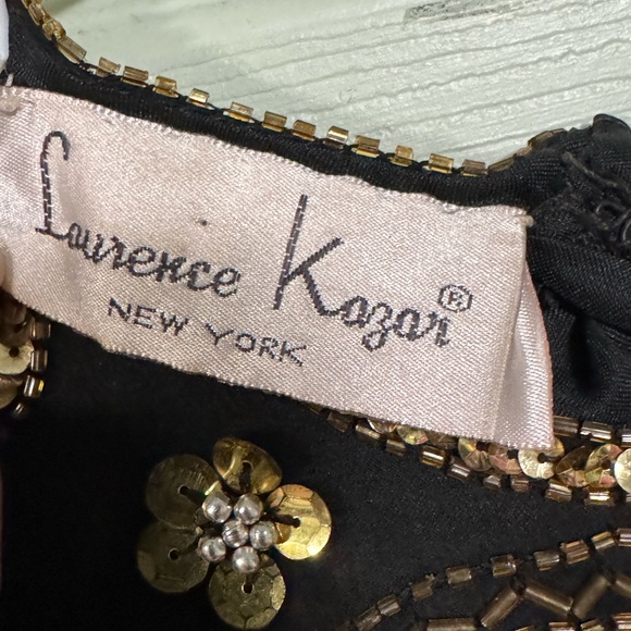 Lawrence Kazar Women’s LG Black Gold Sequins Swirls Flowers Pullover Top Blouse - Picture 3 of 11